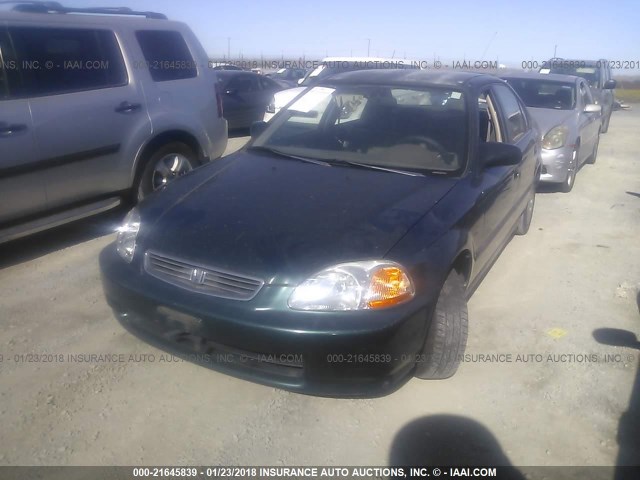 1HGEJ6526TL018622 - 1996 HONDA CIVIC DX GREEN photo 2