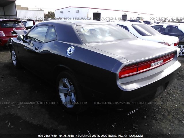 2C3CDYAG2EH313067 - 2014 DODGE CHALLENGER SXT GRAY photo 3