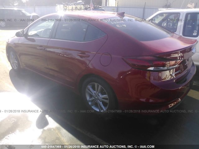 KMHD84LF0HU274266 - 2017 HYUNDAI ELANTRA SE/VALUE/LIMITED RED photo 3