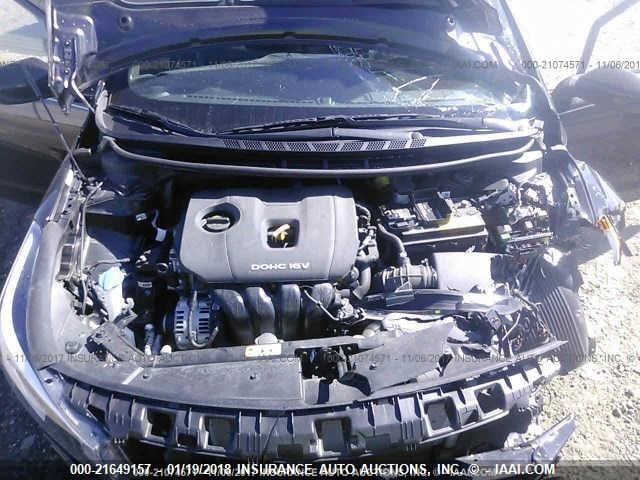 3KPFK4A79HE015686 - 2017 KIA FORTE LX BLACK photo 10