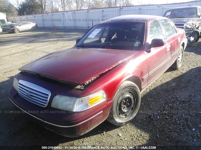 2FAFP74W43X104869 - 2003 FORD CROWN VICTORIA LX RED photo 2