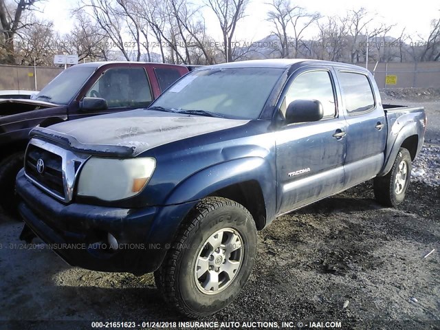 3TMLU42N98M015686 - 2008 TOYOTA TACOMA DOUBLE CAB BLUE photo 2