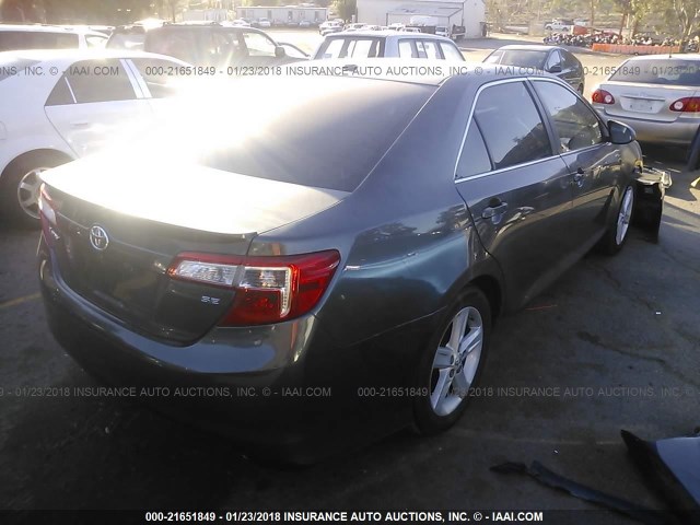 4T1BF1FKXCU610390 - 2012 TOYOTA CAMRY SE/LE/XLE ნაცრისფერი ფოტო 4