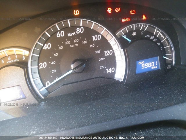 4T1BF1FKXCU610390 - 2012 TOYOTA CAMRY SE/LE/XLE ნაცრისფერი ფოტო 7