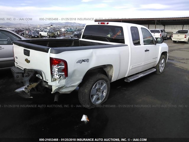 1GCSKSE38AZ165664 - 2010 CHEVROLET SILVERADO K1500 LT WHITE photo 4