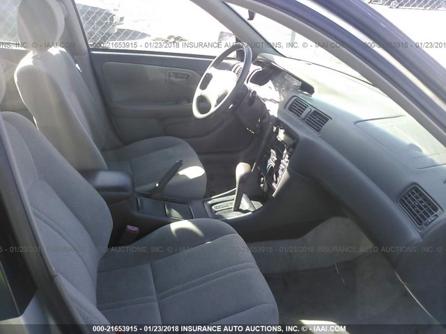 4T1BG22K81U091751 - 2001 TOYOTA CAMRY CE/LE/XLE 银色 照片 5