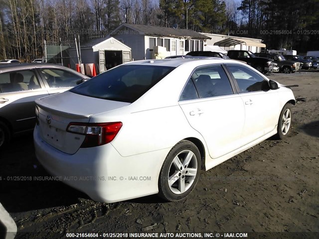 4T1BF1FK7CU546776 - 2012 TOYOTA CAMRY SE/LE/XLE WHITE photo 4