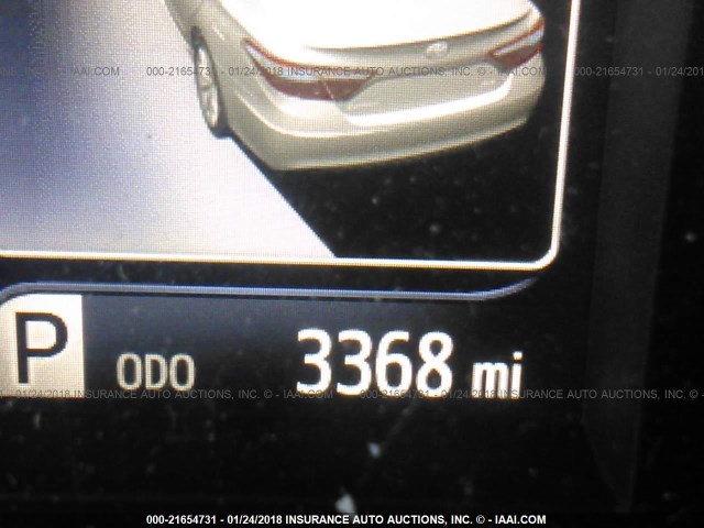 4T1BF1FK4HU814903 - 2017 TOYOTA CAMRY LE/XLE/SE/XSE WHITE photo 7