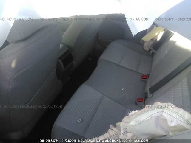 4T1BF1FK4HU814903 - 2017 TOYOTA CAMRY LE/XLE/SE/XSE WHITE photo 8