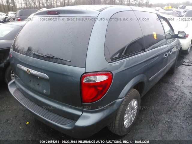 1A4GP45R26B681522 - 2006 CHRYSLER TOWN & COUNTRY  GREEN photo 4