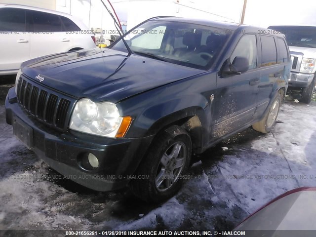 1J4HR48N25C517168 - 2005 JEEP GRAND CHEROKEE LAREDO/COLUMBIA/FREEDOM GREEN photo 2