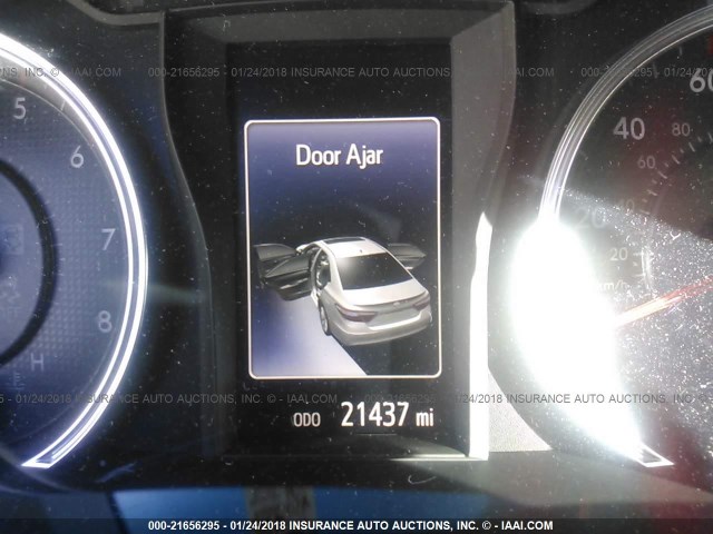 4T1BF1FKXGU548477 - 2016 TOYOTA CAMRY LE/XLE/SE/XSE ვერცხლისფერი ფოტო 7