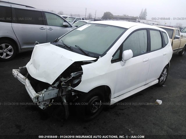 JHMGD38667S021428 - 2007 HONDA FIT S WHITE photo 2