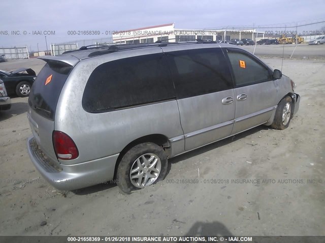 2B4GP44G0YR654651 - 2000 DODGE GRAND CARAVAN SE/SPORT SILVER photo 4