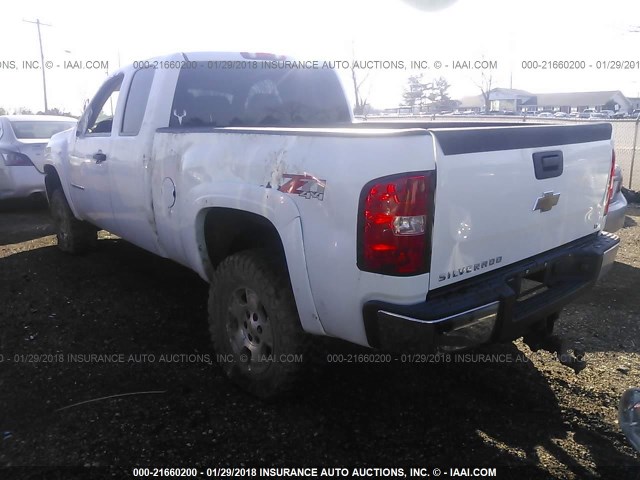 2GCEK19J871667303 - 2007 CHEVROLET SILVERADO K1500 WHITE photo 3