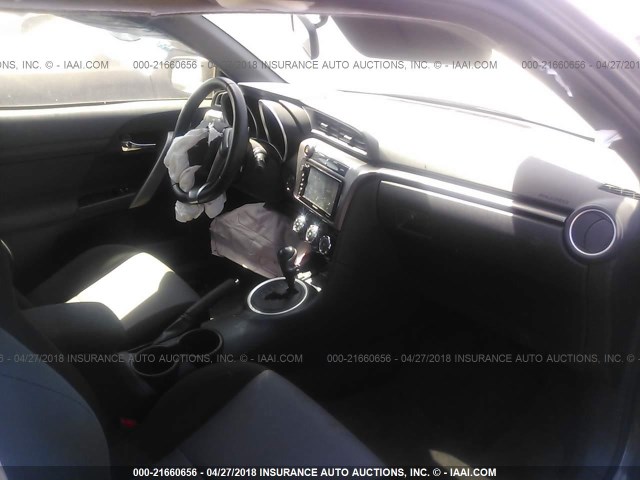 JTKJF5C74GJ018670 - 2016 TOYOTA SCION TC 灰色 照片 5