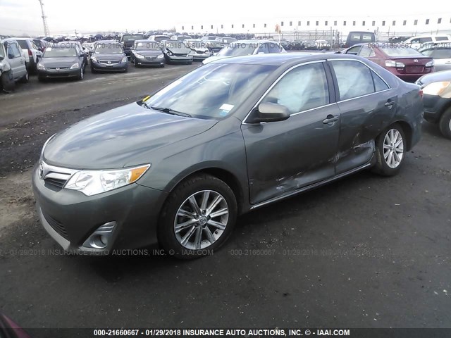 4T1BK1FK2CU513728 - 2012 TOYOTA CAMRY SE/XLE GRAY photo 2