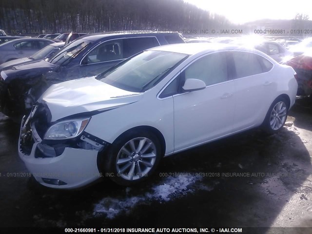 1G4PR5SK9F4180544 - 2015 BUICK VERANO CONVENIENCE WHITE photo 2