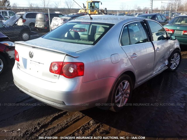 3VWEF71K47M170427 - 2007 VOLKSWAGEN JETTA WOLFSBURG 银色 照片 4