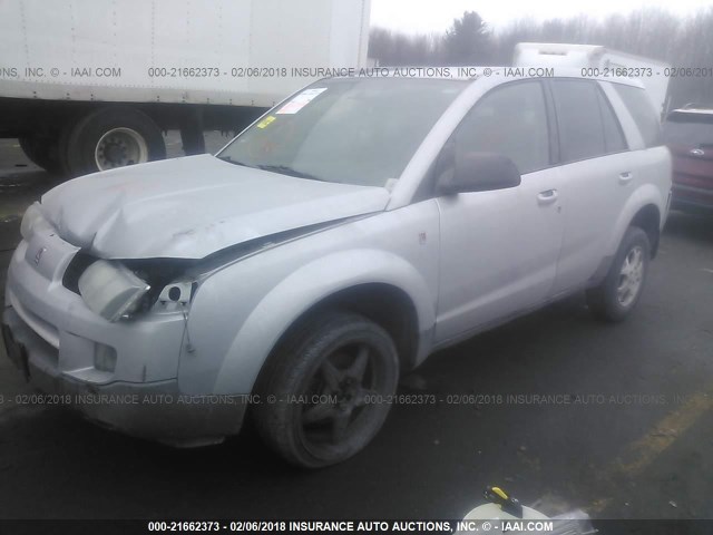 5GZCZ53464S890740 - 2004 SATURN VUE SILVER photo 2