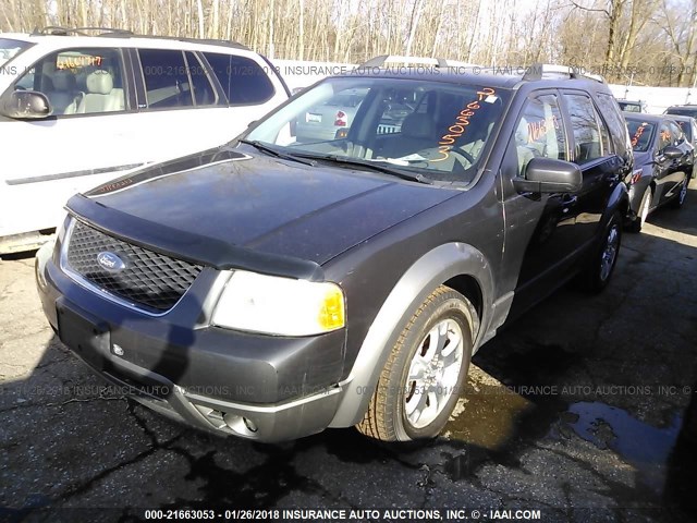 1FMDK02157GA12143 - 2007 FORD FREESTYLE SEL GRAY photo 2