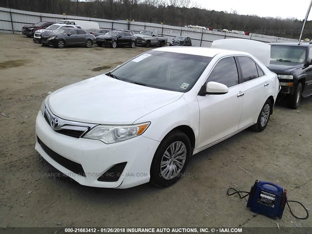 4T1BF1FK9CU132012 - 2012 TOYOTA CAMRY SE/LE/XLE WHITE photo 2
