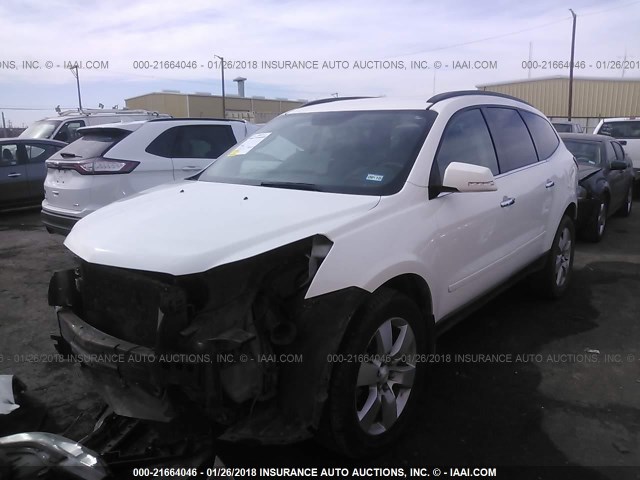 1GNKRGED9CJ196951 - 2012 CHEVROLET TRAVERSE LT WHITE photo 2