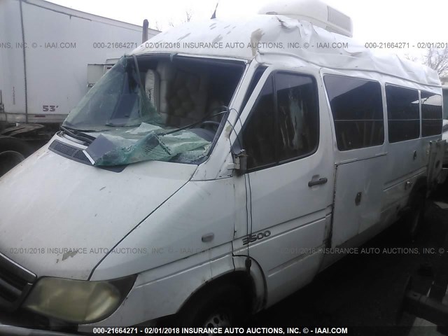 WD2PD544955752737 - 2005 SPRINTER 3500 SPRINTER  WHITE photo 2