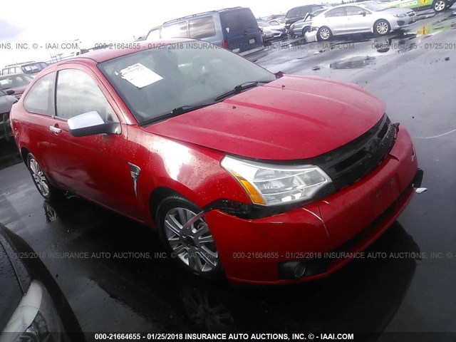 1FAHP33N48W208940 - 2008 FORD FOCUS SE/SEL/SES RED photo 1