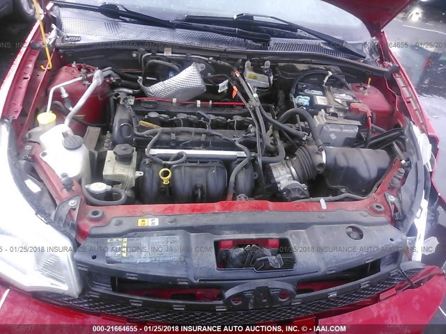 1FAHP33N48W208940 - 2008 FORD FOCUS SE/SEL/SES RED photo 10