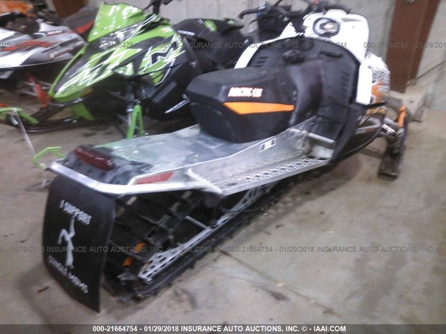 4UF10SNW3AT111096 - 2010 ARCTIC CAT CROSSFIRE 白色 照片 4