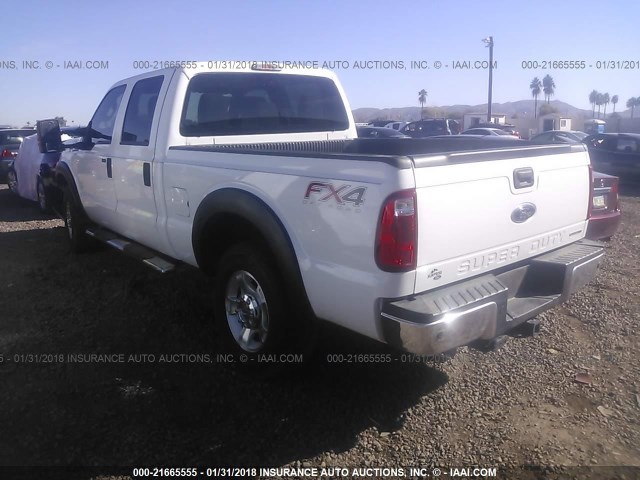 1FT7W2B65GEA44017 - 2016 FORD F250 SUPER DUTY WHITE photo 3