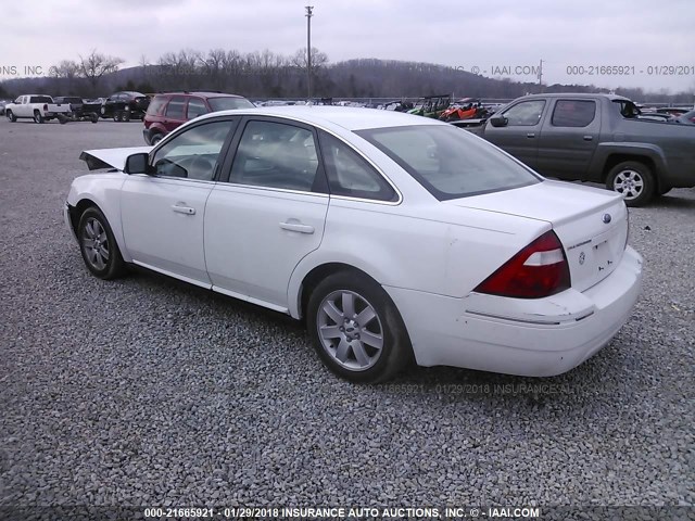 1FAFP24106G165525 - 2006 FORD FIVE HUNDRED SEL WHITE photo 3