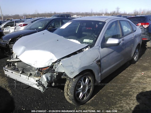 1FAHP35N88W223292 - 2008 FORD FOCUS SE/SEL/SES SILVER photo 2