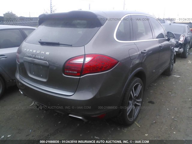 WP1AE2A26DLA14327 - 2013 PORSCHE CAYENNE S HYBRID BROWN photo 4