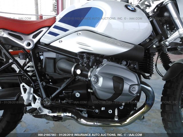 WB10J4308JZ796393 - 2018 BMW R NINE T URBAN WHITE photo 8