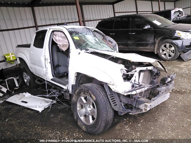 5TFJU4GNXBX006240 - 2011 TOYOTA TACOMA DOUBLE CAB PRERUNNER WHITE photo 1