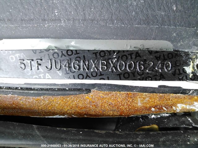 5TFJU4GNXBX006240 - 2011 TOYOTA TACOMA DOUBLE CAB PRERUNNER WHITE photo 9