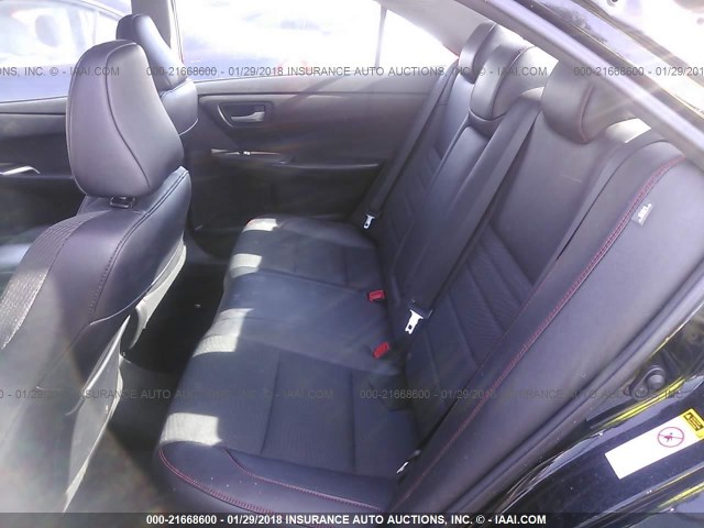 4T1BF1FK7GU177746 - 2016 TOYOTA CAMRY LE/XLE/SE/XSE Schwarz Foto 8