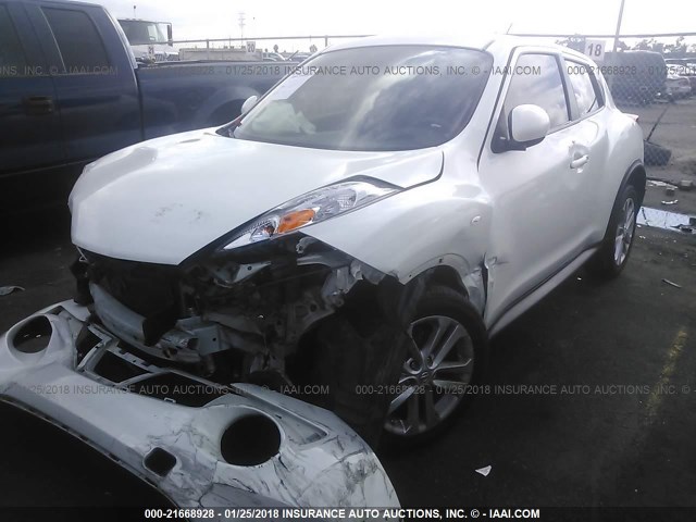 JN8AF5MR2DT225375 - 2013 NISSAN JUKE S/SV/SL WHITE photo 2