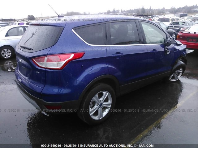 1FMCU0G72FUA25984 - 2015 FORD ESCAPE SE BLUE photo 4