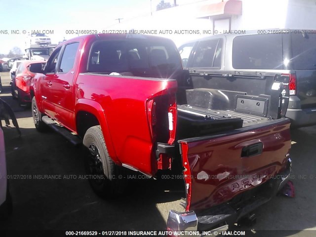 3TMAZ5CN7HM036596 - 2017 TOYOTA TACOMA DBL CAB/SR5/TRD SPORT/OR RED photo 3