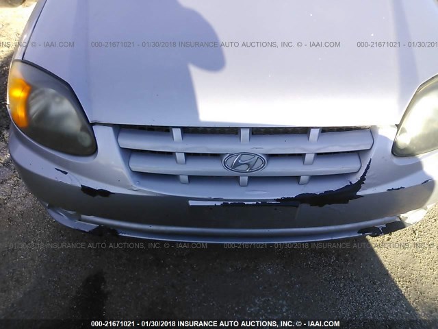 KMHCG35C84U298790 - 2004 HYUNDAI ACCENT GL SILVER photo 6