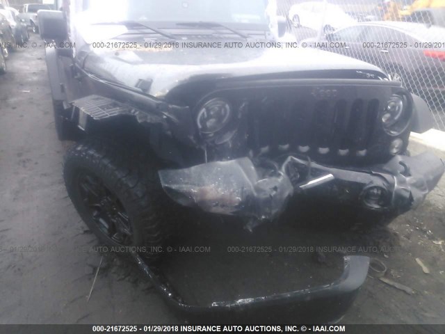 1C4BJWDG6GL234135 - 2016 JEEP WRANGLER UNLIMITE SPORT GRAY photo 6