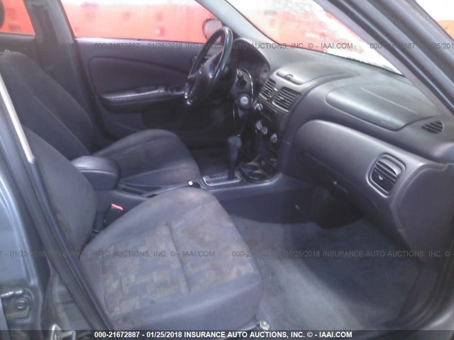 3N1BB51DX1L116668 - 2001 NISSAN SENTRA SE GRAY photo 5