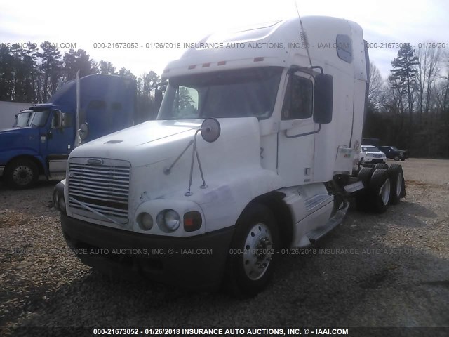 1FUJBBCG02LJ07725 - 2002 FREIGHTLINER ST120 ST120 WHITE photo 2