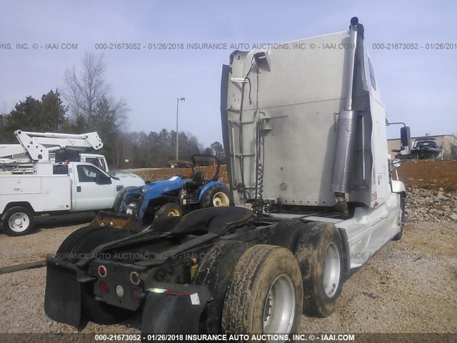 1FUJBBCG02LJ07725 - 2002 FREIGHTLINER ST120 ST120 WHITE photo 8