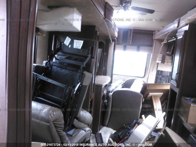 4X4FSAP23HJ033625 - 2017 FOREST RIVER 42FT CAMPER  Շագանակագույն լուսանկար 8