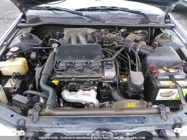 JT2BF22K6V0008539 - 1997 TOYOTA CAMRY LE/XLE WHITE photo 10