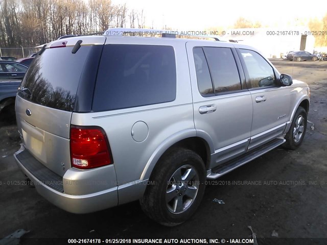 1FMDU75W54UB83210 - 2004 FORD EXPLORER LIMITED 银色 照片 4